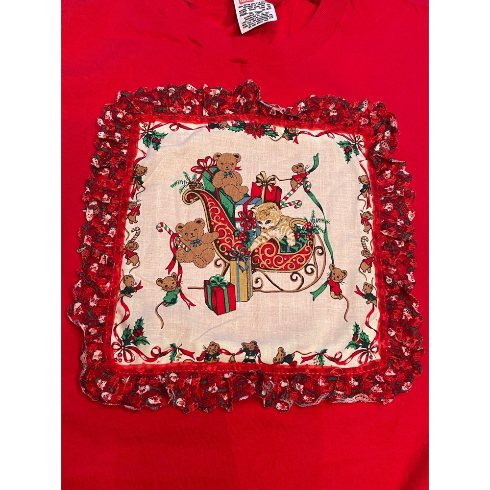 Vtg Christmas Teddy Bear Sleigh Cat Appliqué Red Graphic Holiday T Shirt 2XL